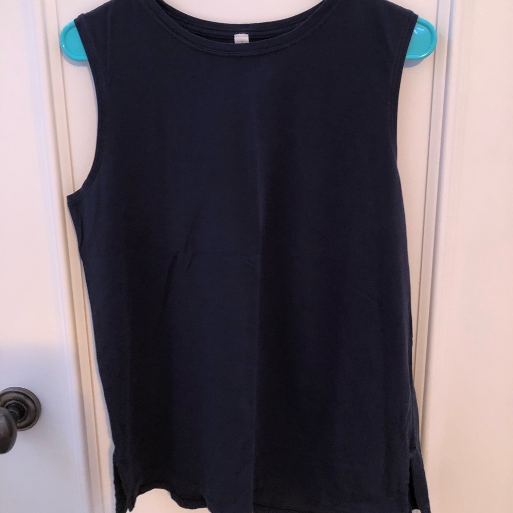 Lululemon muscle tank